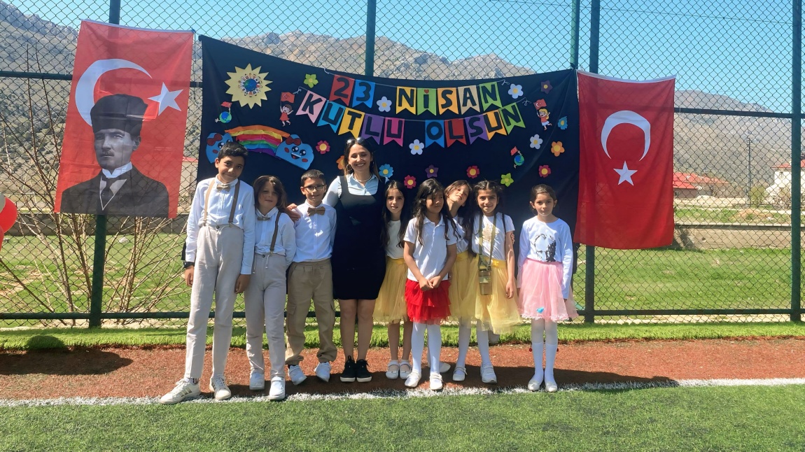 23 Nisan Ulusal Egemenlik ve Çocuk Bayramı