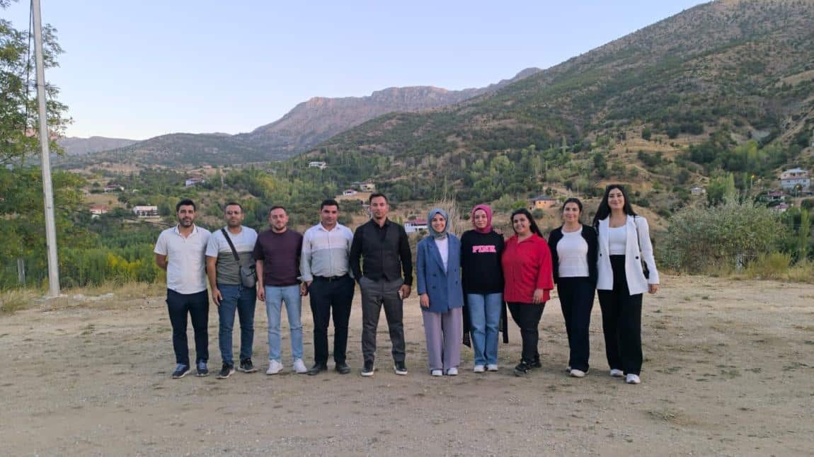  Okulumuz Öğretmenleri ile Veli ziyaretleri düzenledik. 